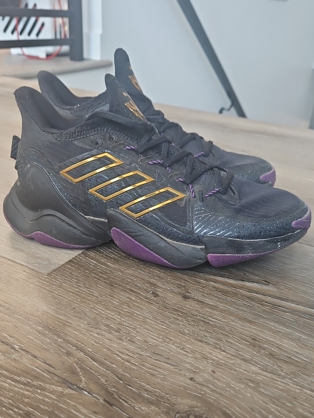 Marvel Wakanda Forever Adidas Black Panther Sneakers Men's Sz 7 US